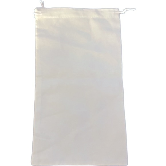 🆕 Valentino Garavani - 14”x8” canvas dust bag - Picture 2 of 3